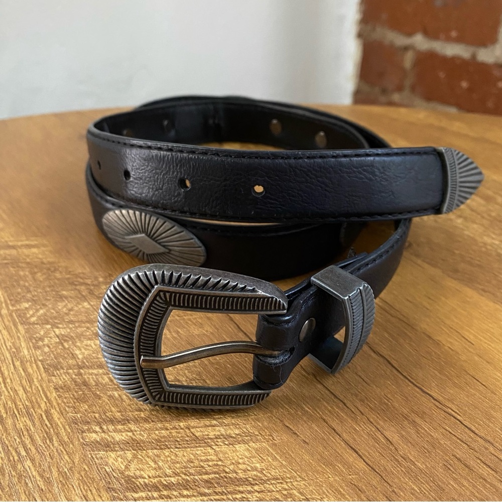 Western style metal and black belt